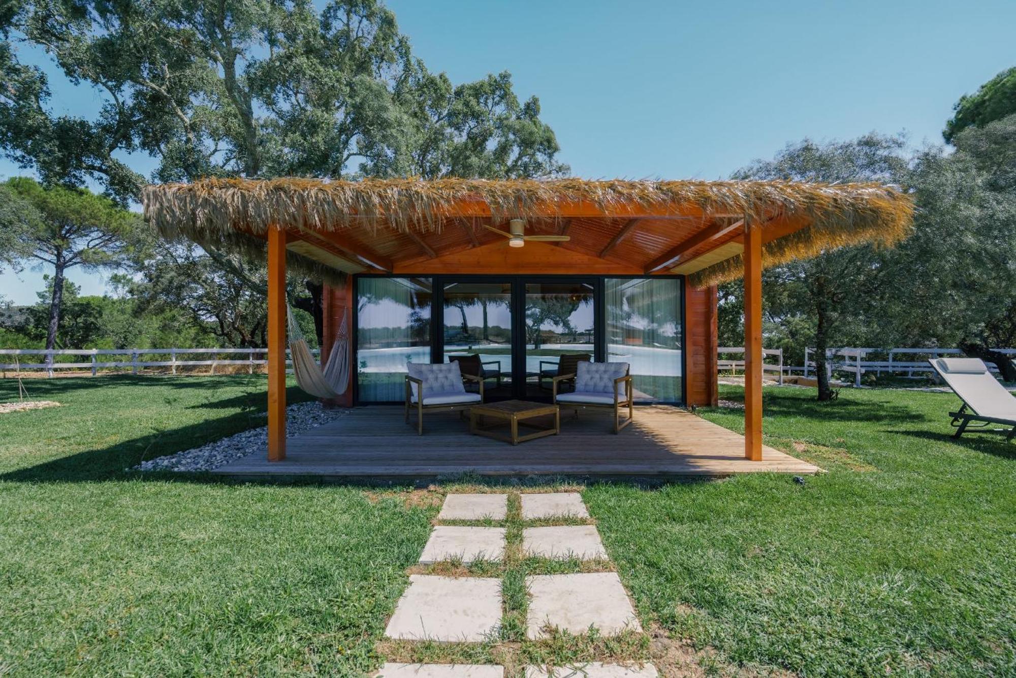 Bungalow Water Front
