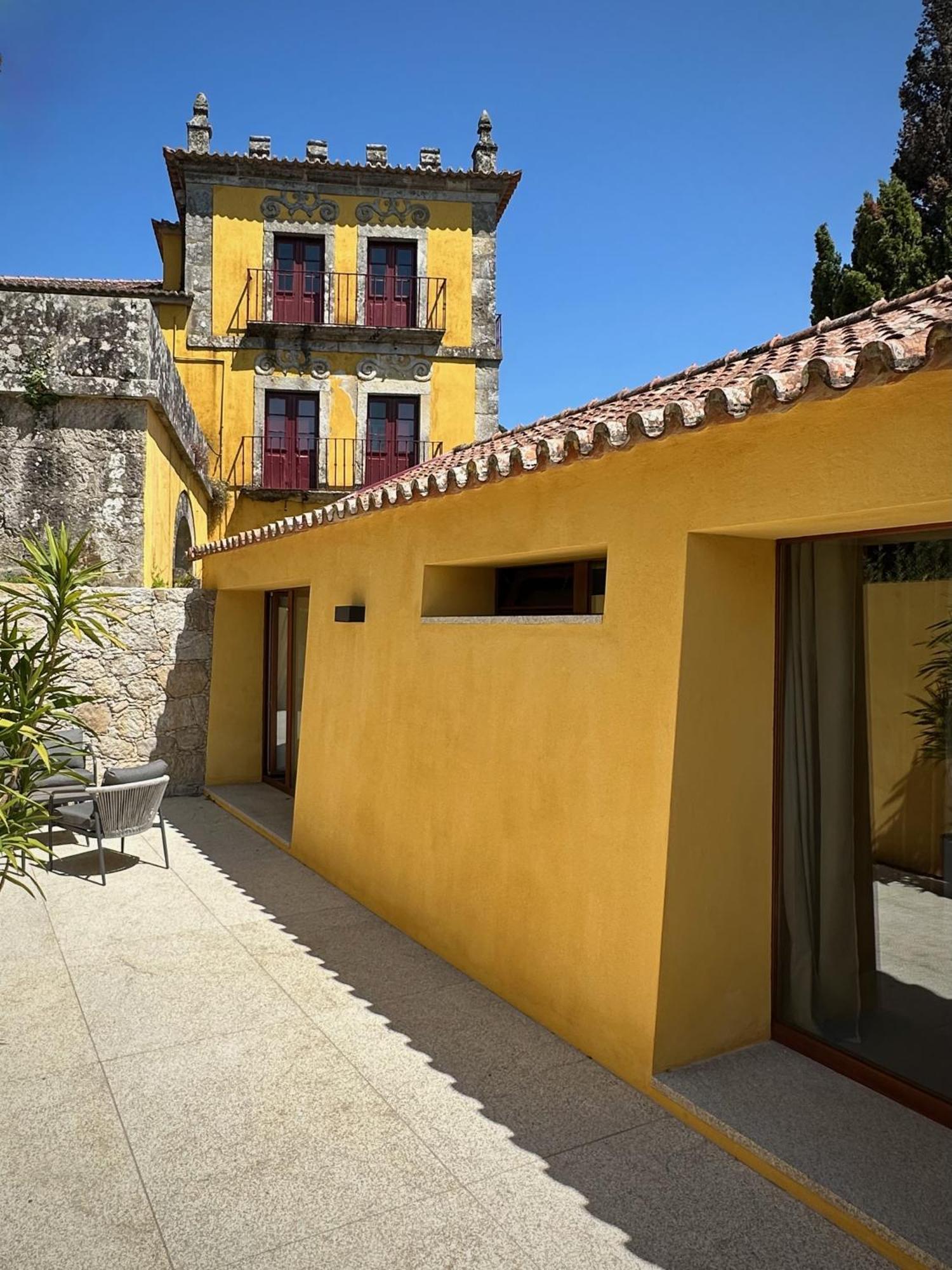 One-Bedroom Apartment Twin Bed