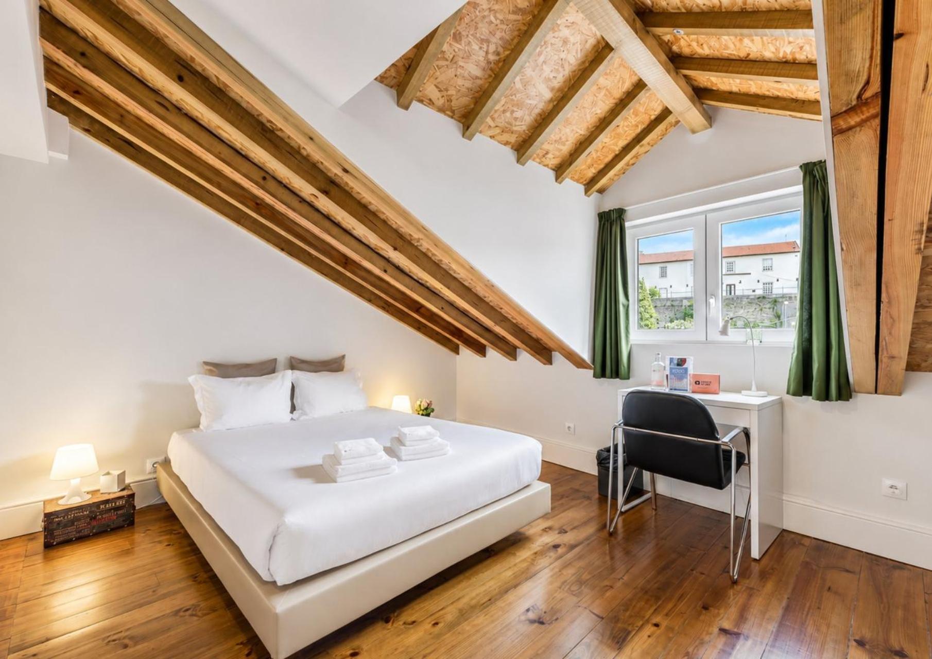 Quarto Duplo Económico