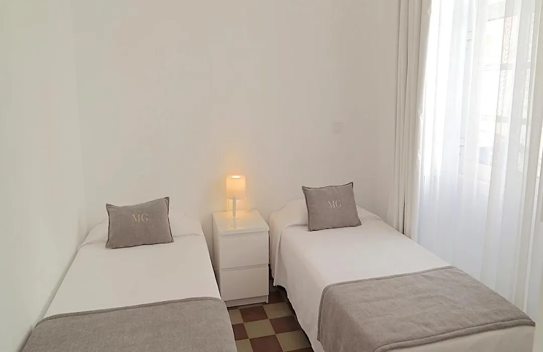 Monte Gordo Guest House-1