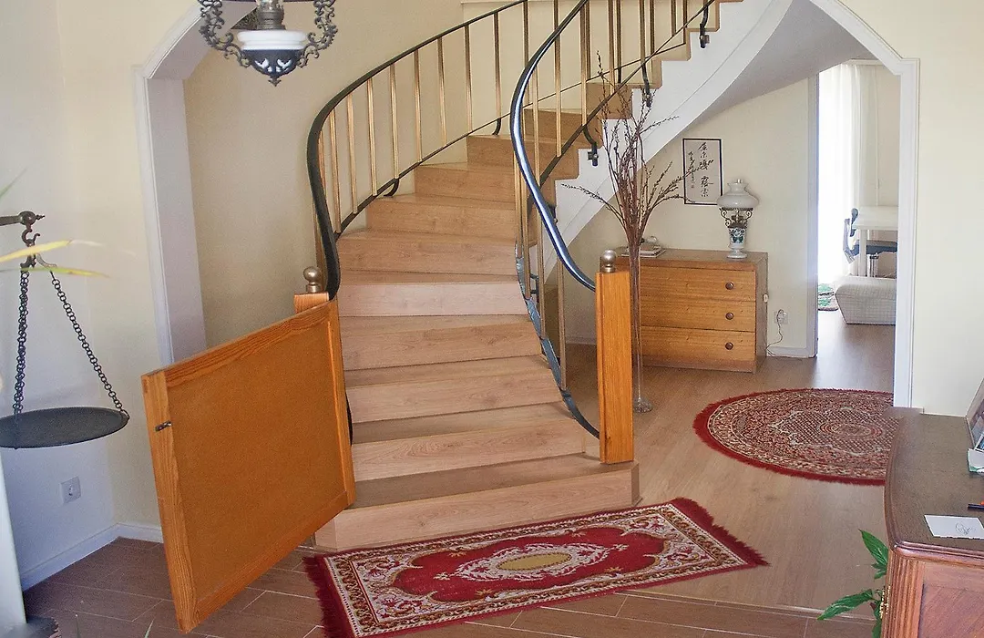 Burgo'S House-1