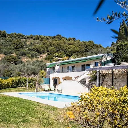 Vinaigrier Hills Vi3086 By Riviera Holiday Homes-3