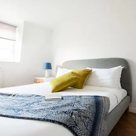 The Paddington Mews - Comfortable & Elegant 3Bdr Paddington House-3