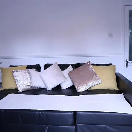Hale Lodge-3
