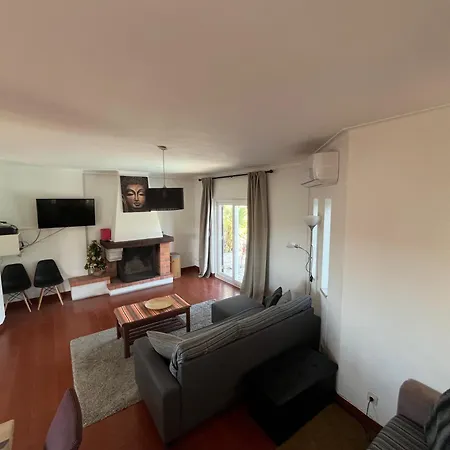 Casa Pausa Sesimbra Holiday Home-2