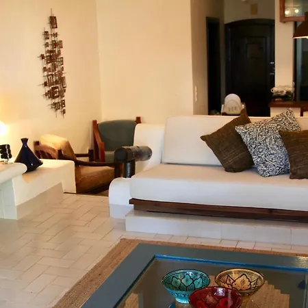 Authentic & Tranquil Villa-3