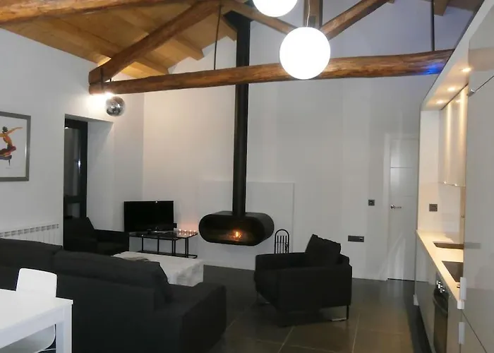 El Baile, Casa Con Jacuzzi Al Lado De Penafiel