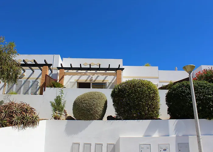 Townhouse Mia Panoramic Views Communal Pool