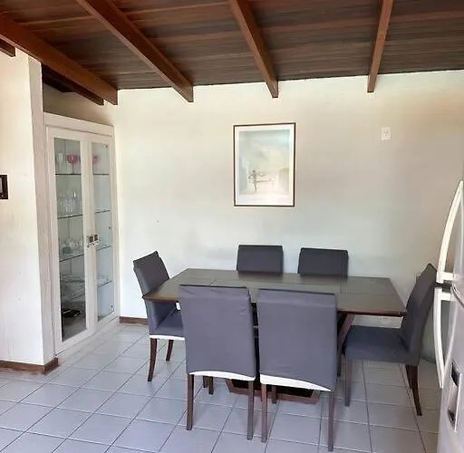 Casa refúgio praia do Estaleiro