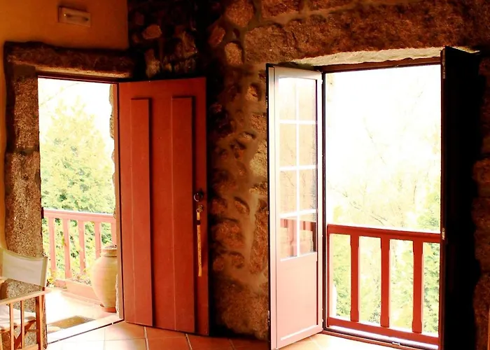 Vila: Casa Do Palheiro De Cima