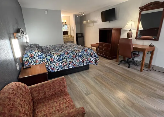 Riviera Motel