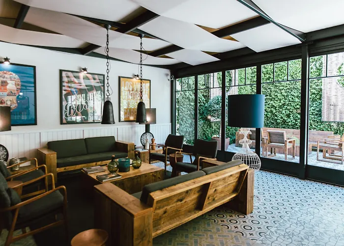Resort: Praktik Vinoteca
