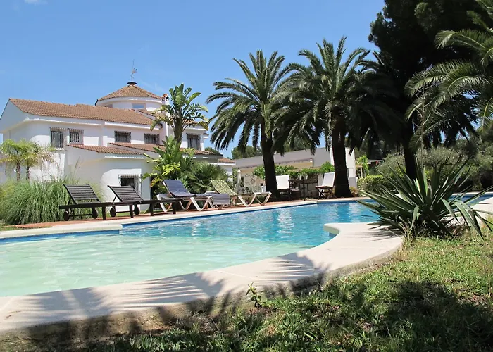 Villa Dea - Home Away From Home - Families Only