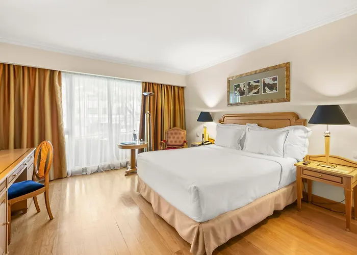 Hotel com jacuzzi: Hotel Cascais Miragem Health & Spa