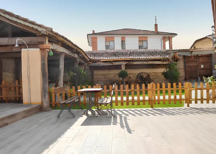Spacious Villa With Private Pool - Campo De Cuellar
