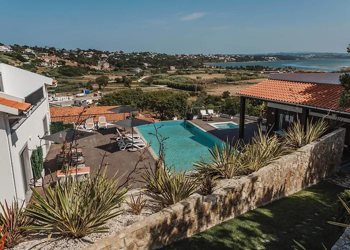 Hillside House Suites & Spa