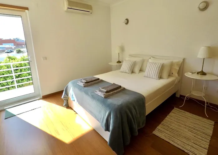 Vila da piscina: Faulha House,With Bbq And Swimming Pool